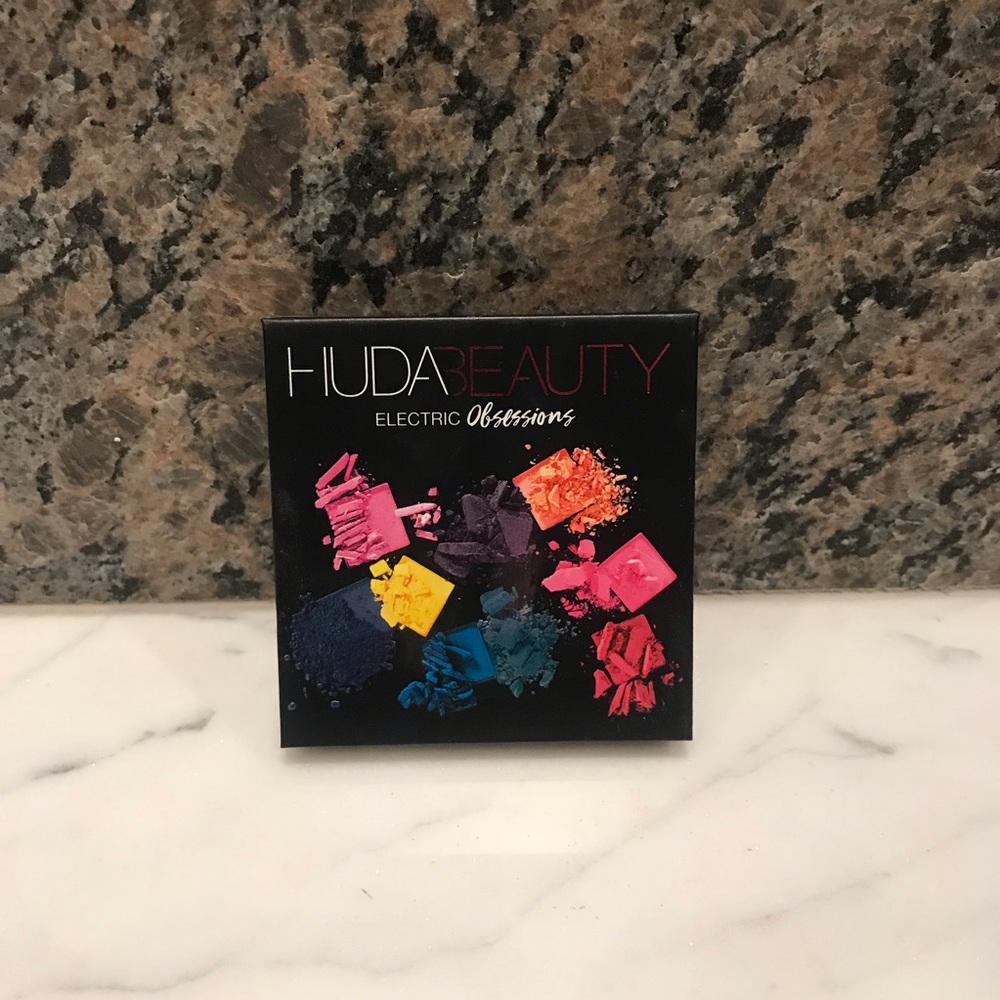 Huda Beauty Electric Obsession Eyeshadow Palette